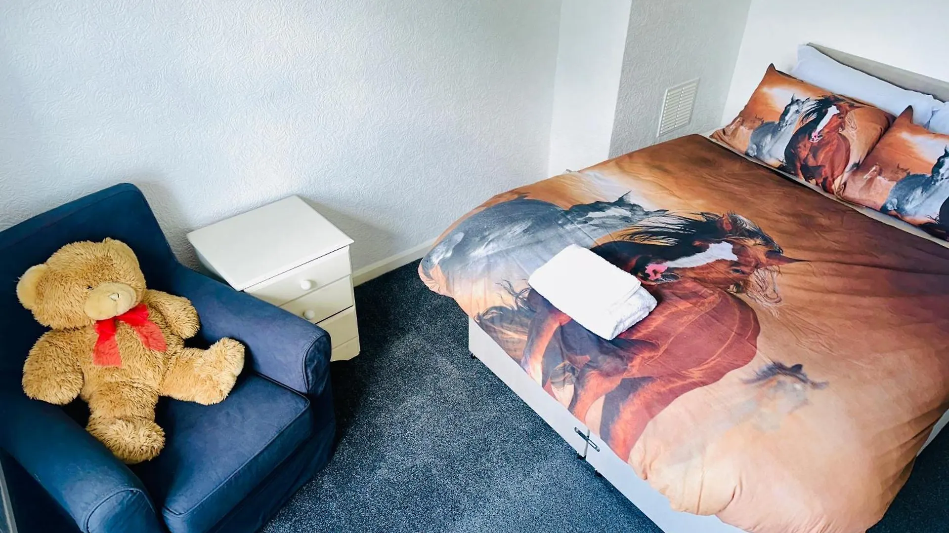 Bromley Bliss Apartment Getaway