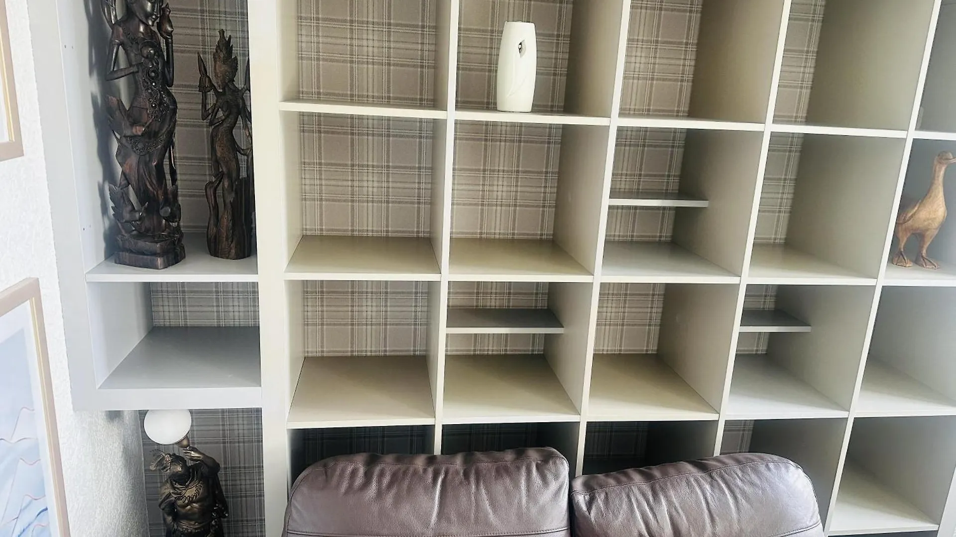Bromley Bliss Apartment Getaway contacts